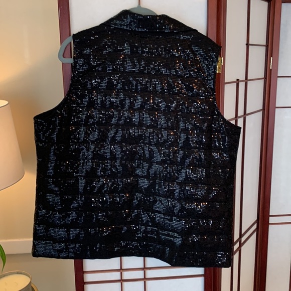 Chico’s XL Sequined Vest In EUC - Picture 3 of 6